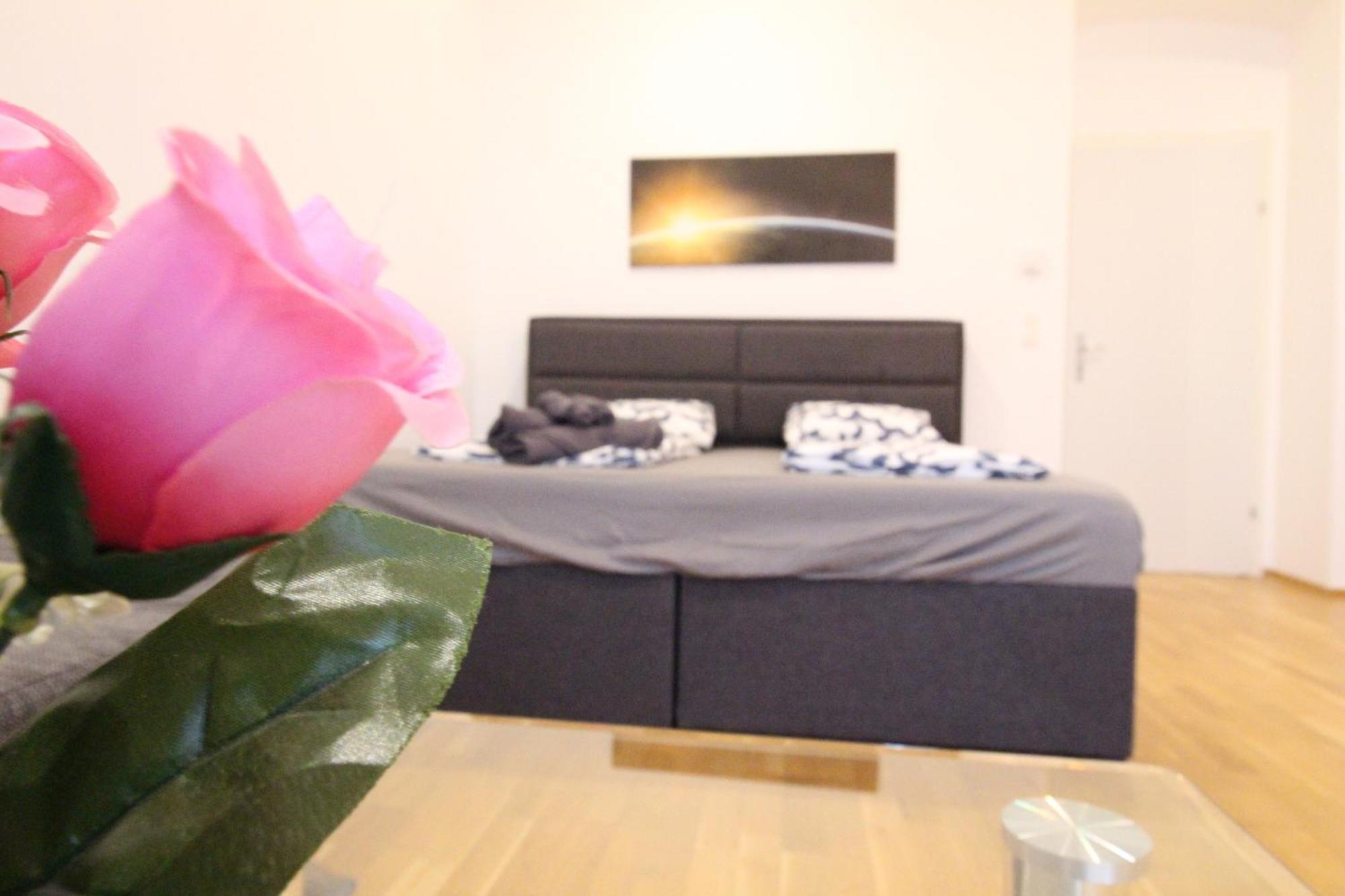 Deluxe Apartment 5P Mm Вена Экстерьер фото